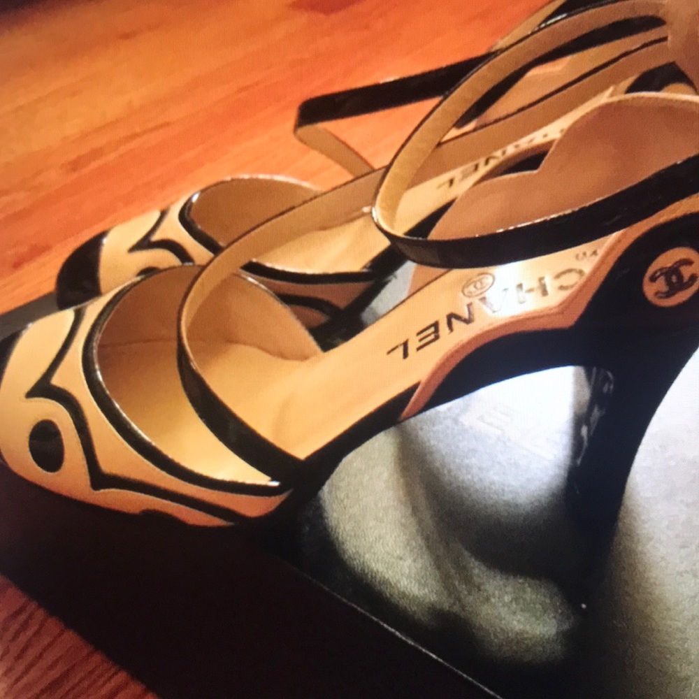 Authentic Chanel pristine rare Shoes.